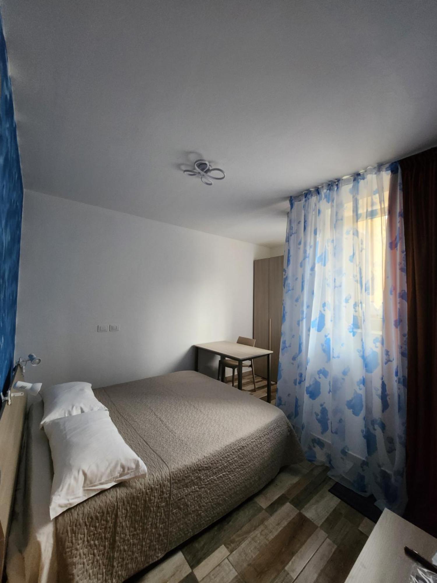 Hotel Casa Roxana Torino Esterno foto